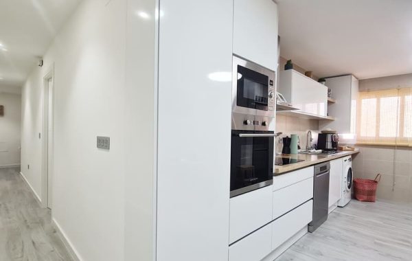 arquitecto reforma integral orihuela vista pasillo y cocina