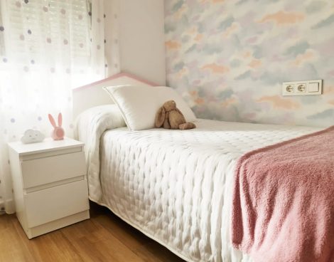 reforma integral orihuela habitacion infantil cama